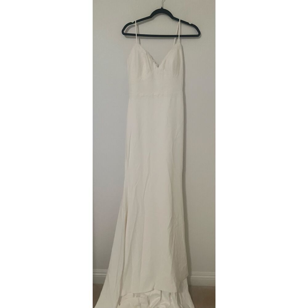Atheia Couture Wedding Gown – Style 8912537 – Ivory – Size 4 NEW NWT